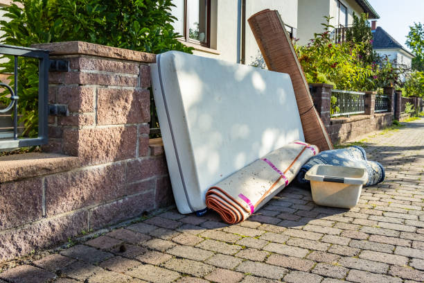 Best Mattress Removal Service  in Salina, OK